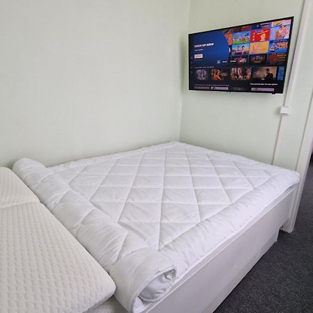 Citycenter Apartment - Bigtv-Ps4-Netflix-Parking Chemnitz Buitenkant foto