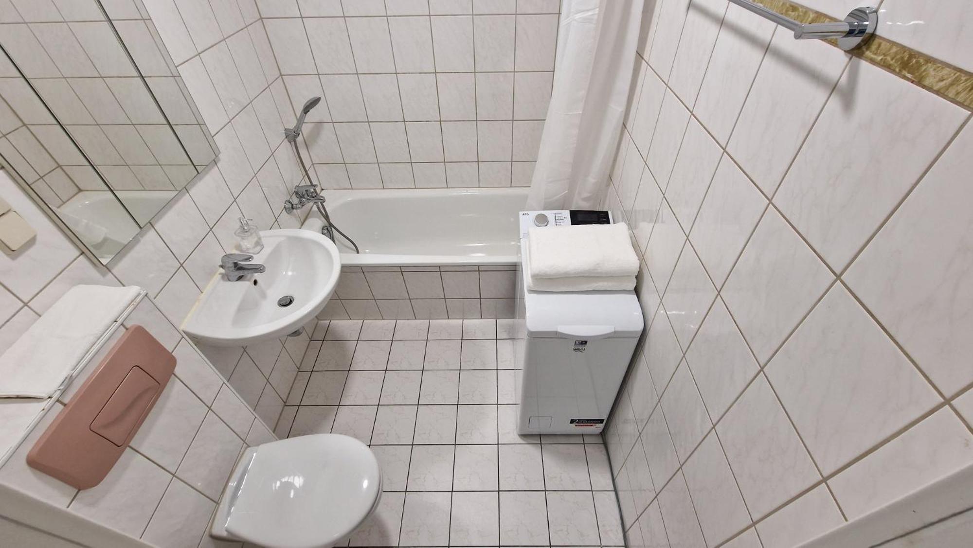 Citycenter Apartment - Bigtv-Ps4-Netflix-Parking Chemnitz Buitenkant foto